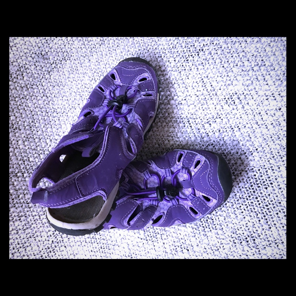 Kids hiking / outdoors sandal